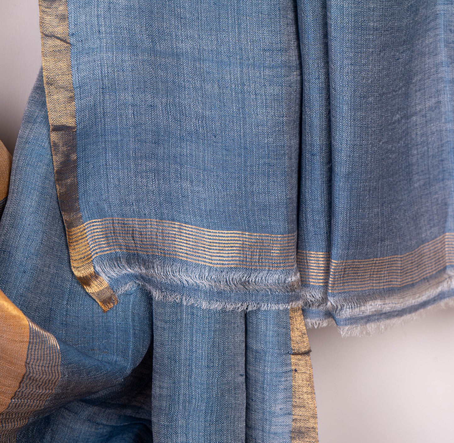 Vintage pure Linen with zari tissue