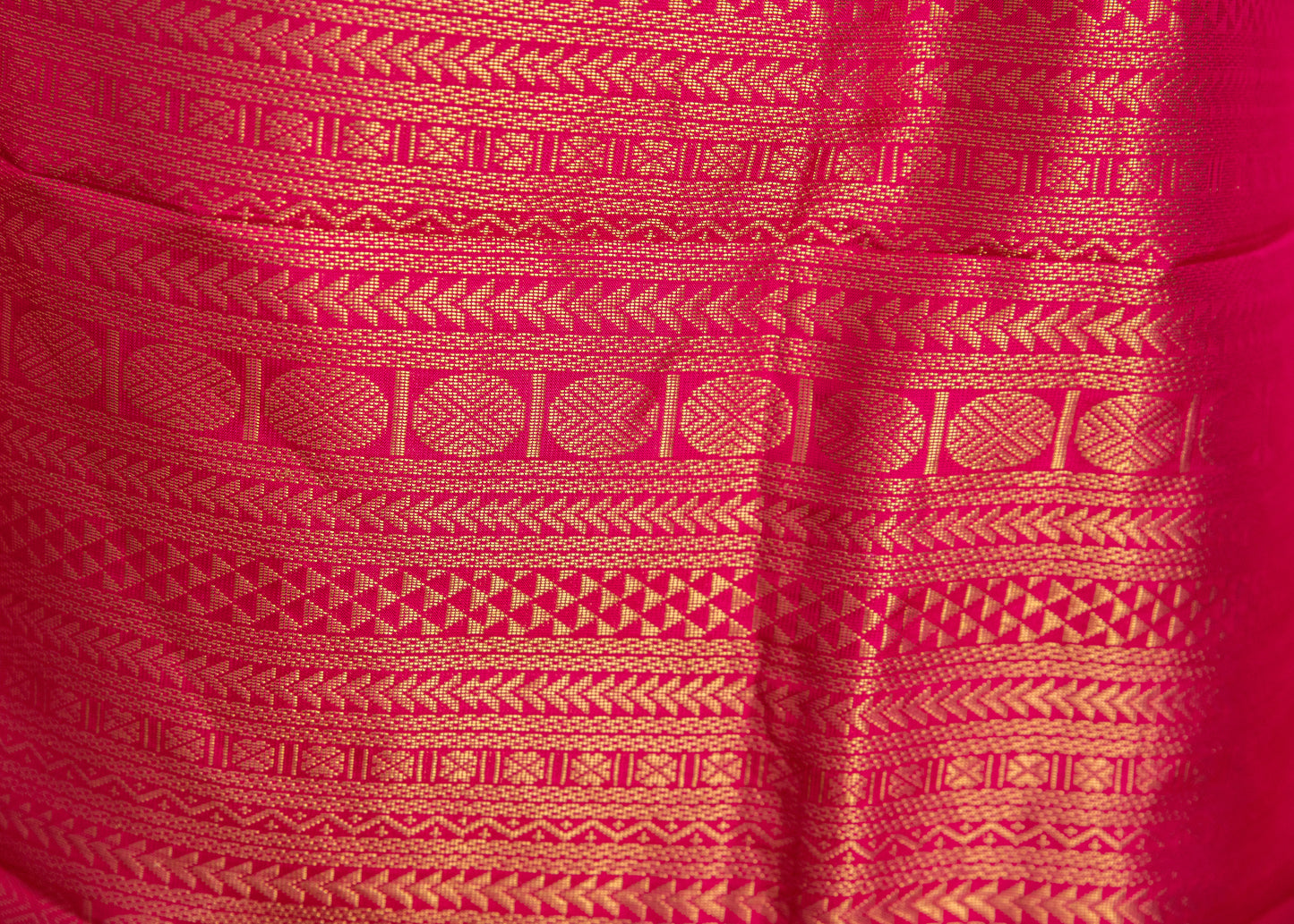 Salem Silk with GJ Borders