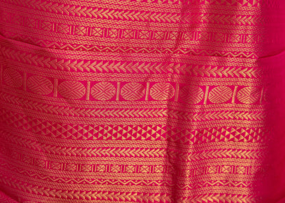 Salem Silk with GJ Borders