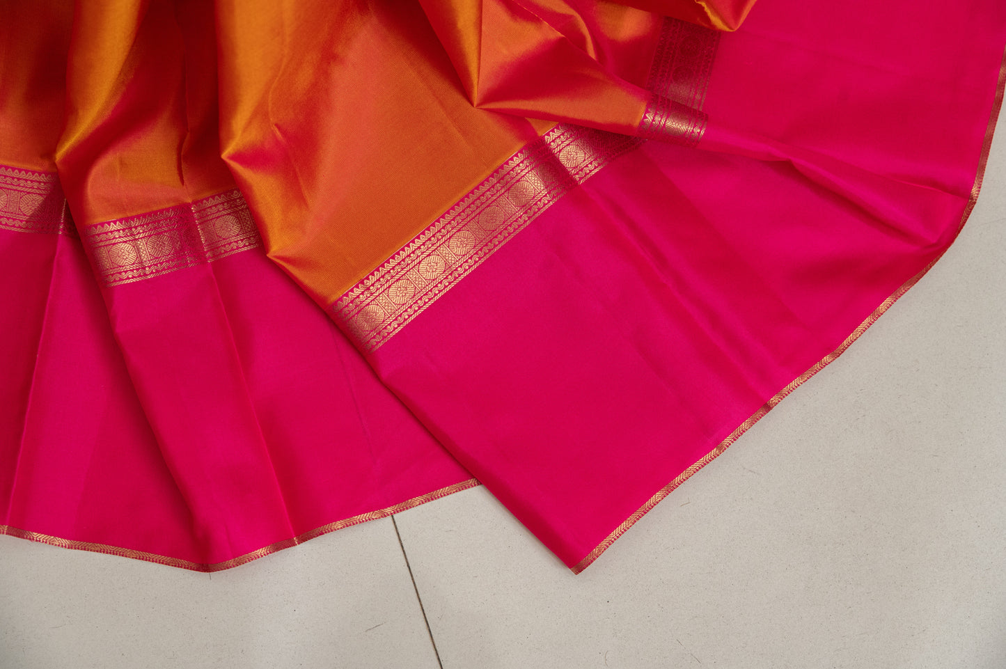 Salem Silk with GJ Borders