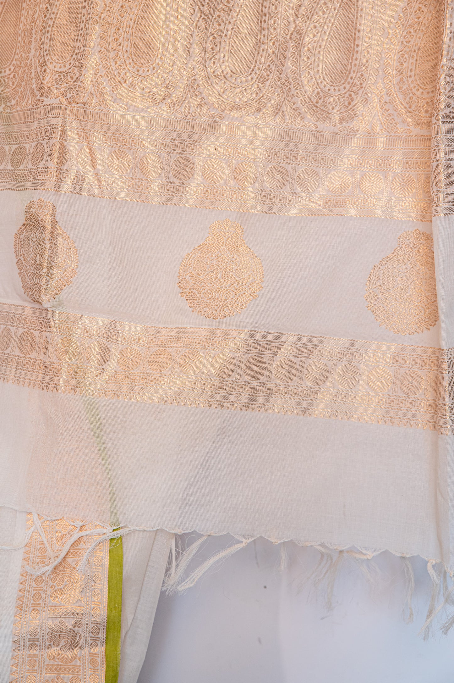 Kora Kanchi cotton with zari