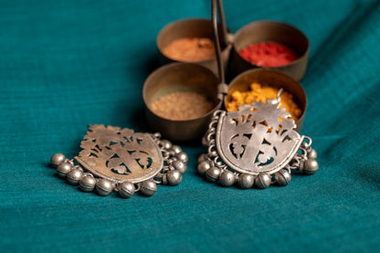 Vintage Silver Patti Chilai earrings