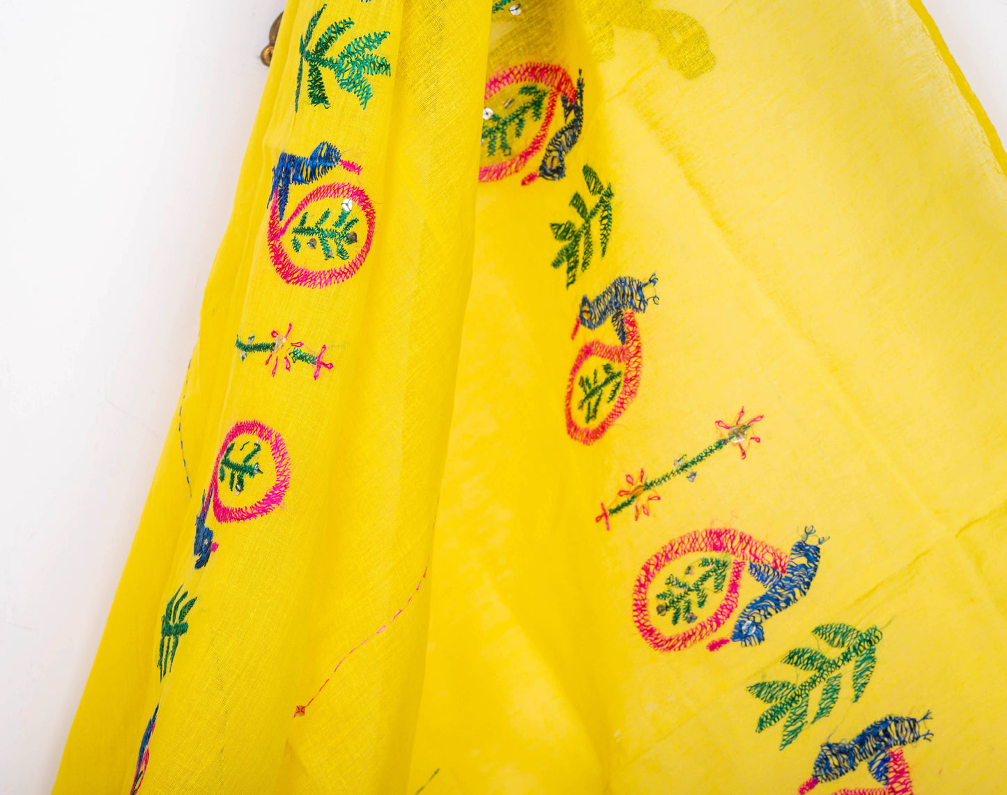 Vintage cotton Phulkari dupatta