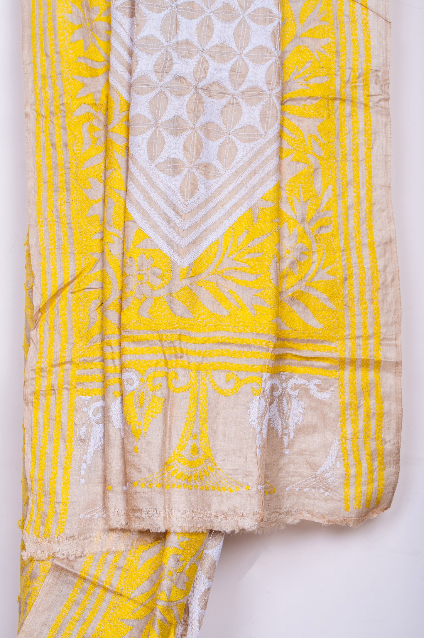 Gachhi Tussar Kantha with fusion motifs