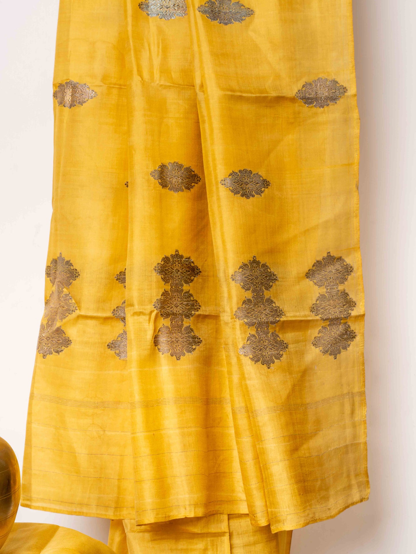 Collector Antique real zari veg dyed Banarasi